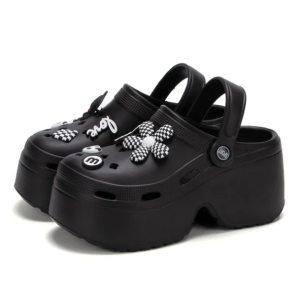 Aesthetic Y2K Platform Crocs: Trendy Summer Footwear for Retro Vibes