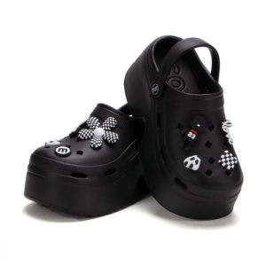 Aesthetic Y2K Platform Crocs: Trendy Summer Footwear for Retro Vibes