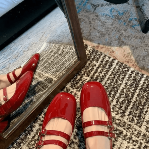 Chic Red Medium Heel Sandals for Y2K Summer Outfits & 90s Vibes