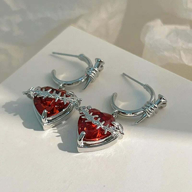 Gothic Y2K Barbed Heart Earrings for Grunge and Retro Style Outfits