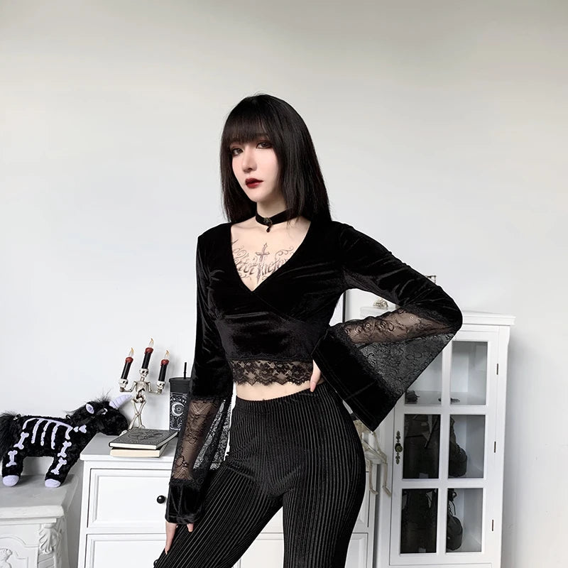 Gothic Y2K Lace Flare Cuffs Crop Top for Retro Summer Outfits