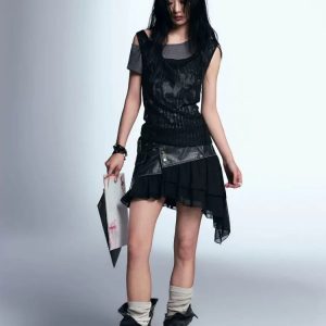 Gothic Y2K Top: Trendy Grunge Style for Summer Y2K Outfits