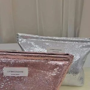 Shiny Metallic Y2K Makeup Bag for Retro Summer Outfits & Parties