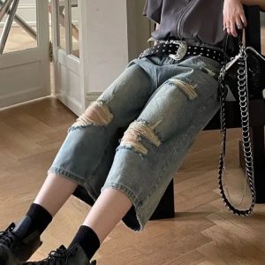 Trendy Y2K Ripped Jean Shorts for Summer: Retro Grunge Vibes