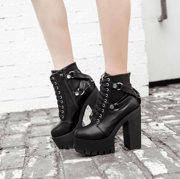 Y2K 90s Style Platform Ankle Boots for Retro Summer Outfits