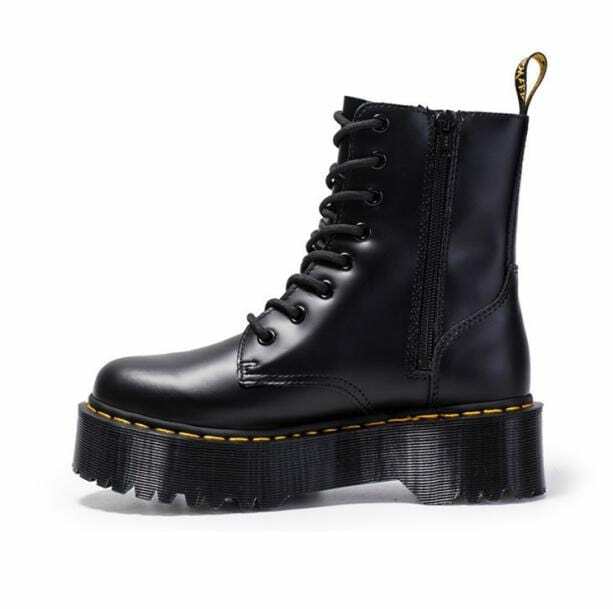 Y2K Aesthetic Chunky Boots for Retro 90s Grunge and Summer Outfits