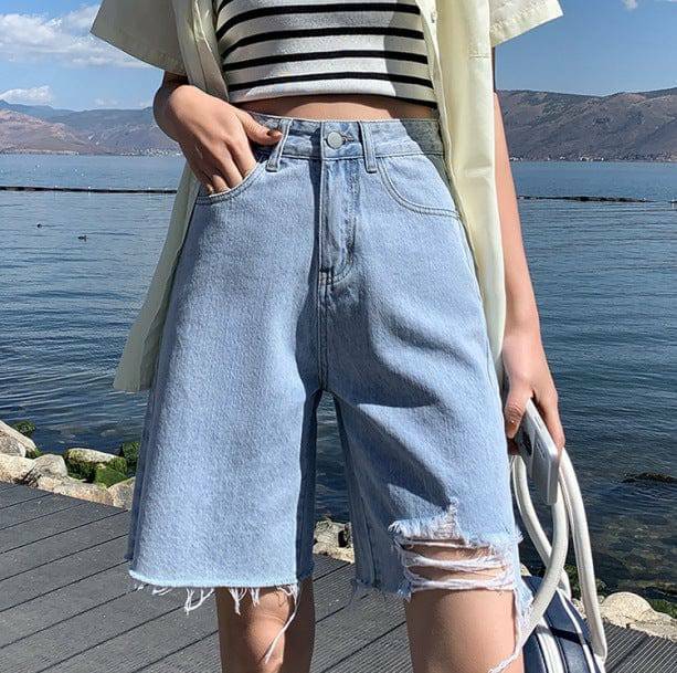 Y2K Aesthetic Knee-Length Shorts for Trendy Summer Outfits