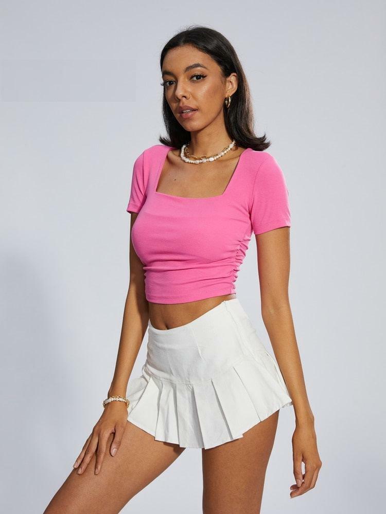 Y2K Barbie Crop Top: Trendy Summer Outfit for Retro Vibes