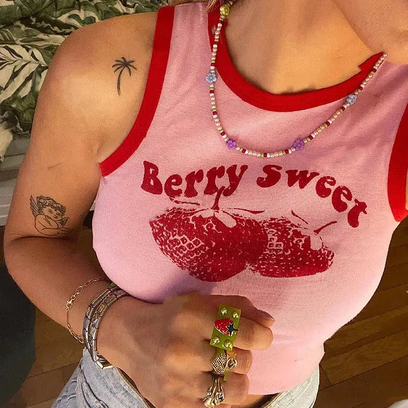 Y2K Berry Sweet Crop Top: Trendy Y2K Summer Outfit for Stylish Women