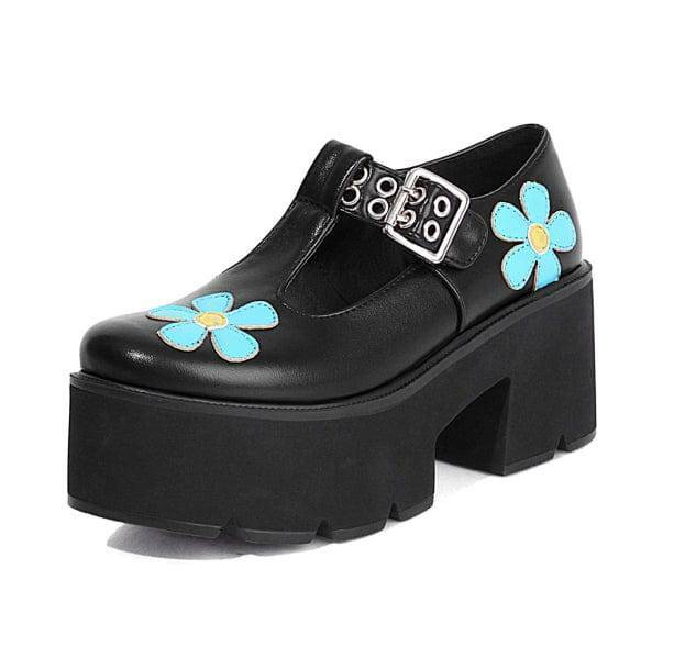 Y2K Chunky Heel Shoes for Retro Summer Outfits and 90s Party Vibes