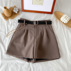 Y2K Classic Elegant Shorts: Retro Summer Outfit for Trendy Women