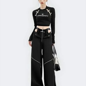 Y2K Cut Out Waist Pants: Trendy Y2K Summer Outfit for a Retro Vibe