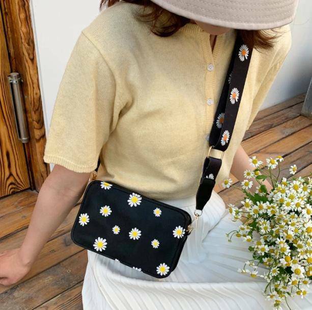 Y2K Daisy Flower Handbag - Retro Style for Summer Outfits & Parties