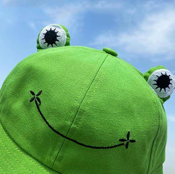 Y2K Froggy Hat: Trendy Accessory for Summer Y2K Outfits & Grunge Styles