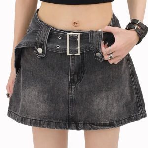 Y2K Grunge Buttoned Belt Loop Mini Skort for Retro Summer Vibes