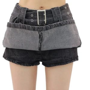 Y2K Grunge Buttoned Belt Loop Mini Skort for Retro Summer Vibes