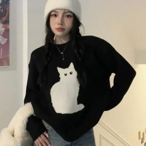 Y2K Grunge Cat Sweater: Retro 90s Fashion for a Trendy Summer Look