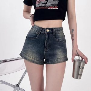 Y2K Grunge Denim Shorts: Retro 90s Summer Outfit Essential