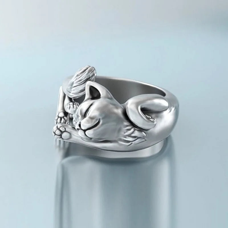 Y2K-Inspired Sleeping Cat Ring - Retro Grunge Jewelry for Trendy Looks