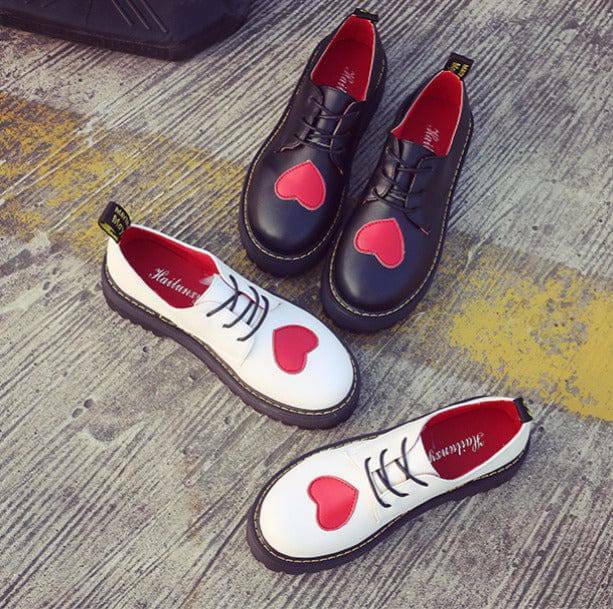 Y2K Love Heart Oxford Shoes: Retro Style for Summer Outfits & Parties