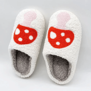 Y2K Mushroom Slippers: Trendy Retro Footwear for Summer Vibes