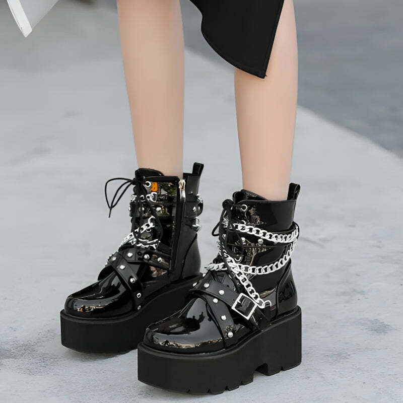 Y2K Patent Leather Boots for Grunge and Retro 90s Summer Outfits