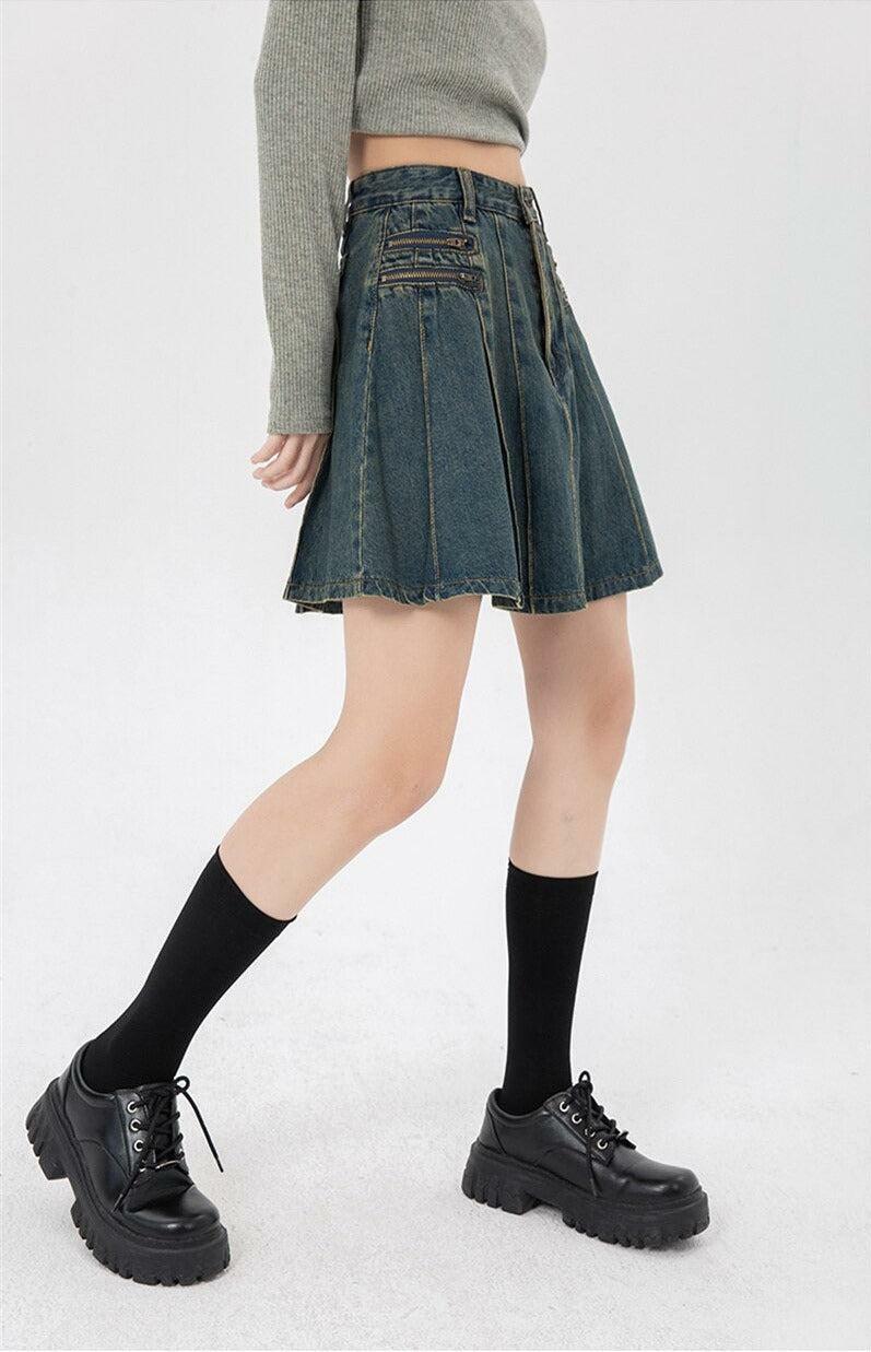 Y2K Pleated Denim Mini Skirt - Retro 90s Grunge Summer Outfit