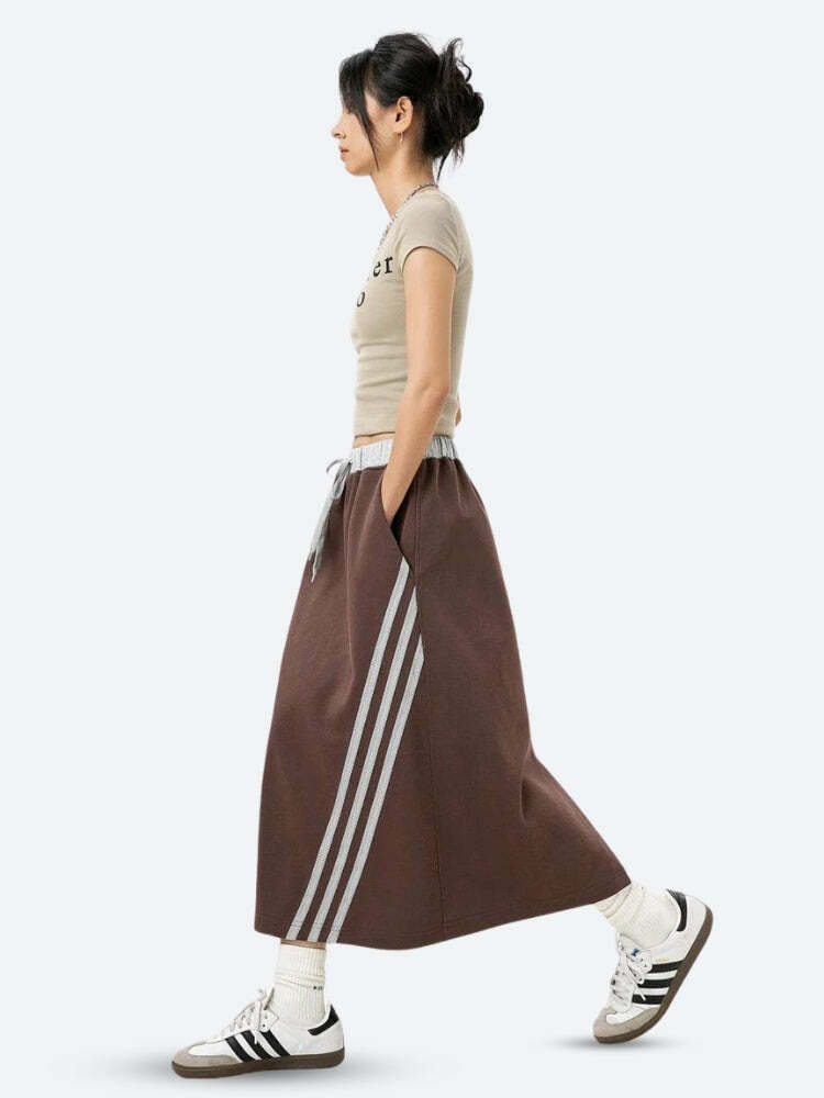 Y2K Sport Midi Skirt: Trendy Retro Style for Summer Outfits