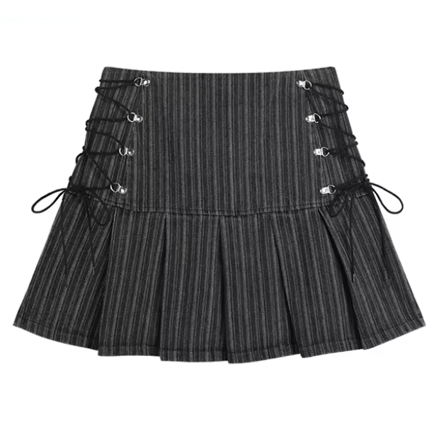 Y2K Striped Mini Skirt: Trendy Summer Outfit for Retro Vibes