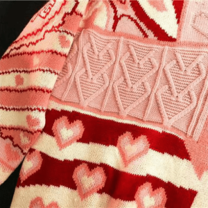 Y2K Sweetheart Sweater: Retro-Inspired Top for Summer Vibes