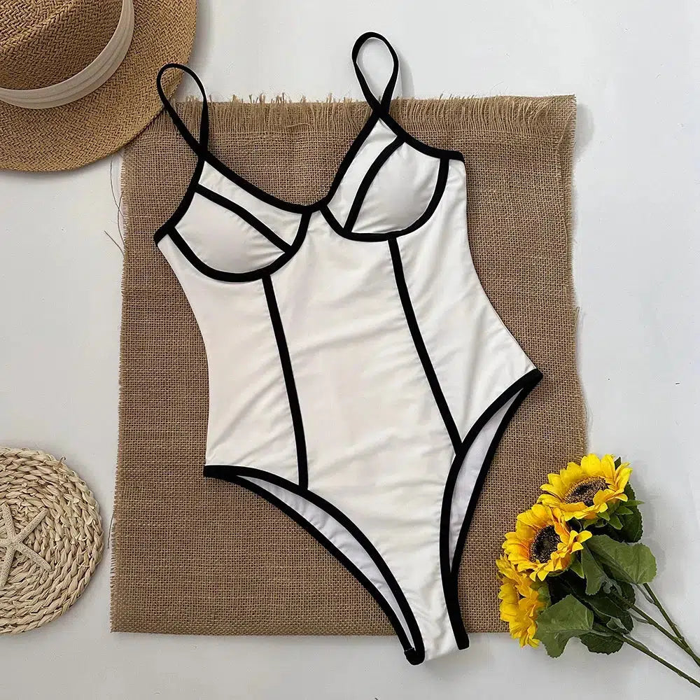 Y2K Underwire Swimsuit: Retro Summer Vibes for Y2K Beach Outfits