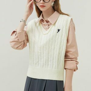 Y2K Vintage-Inspired Sweater Vest for Retro Summer Outfits